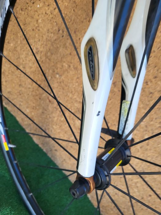 Шосейний карбоновий  Specialized Roubaix pro / Campagnolo Centaur