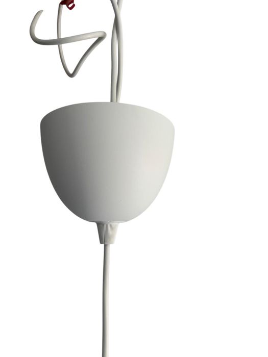candeeiro suspenso IKEA em vime