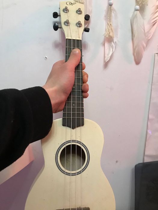 Укулеле гавайська гітар