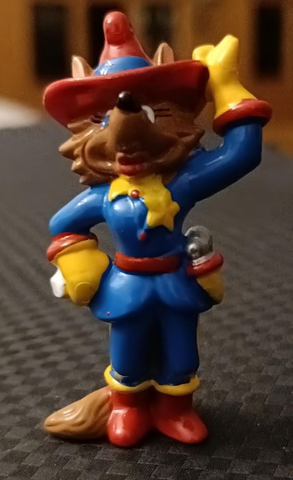 Bonecos Kinder antigos