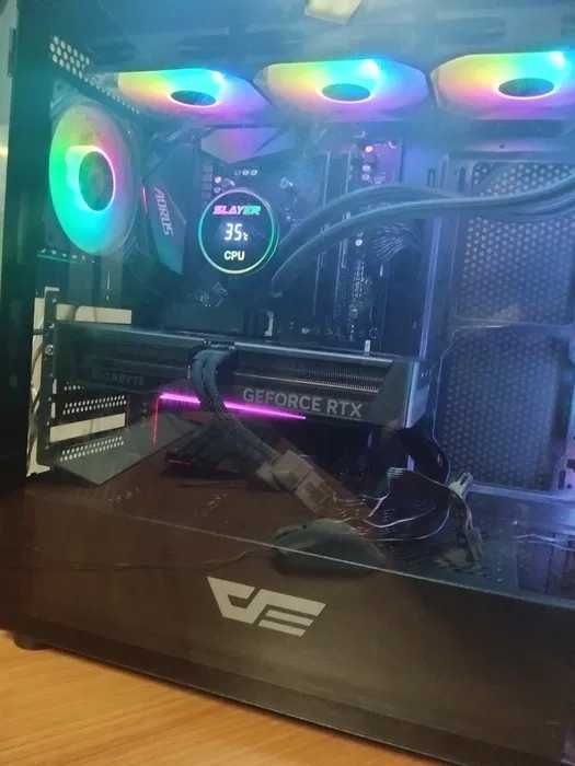 pc gaming - ryzen 7 5800X - RTX 5060 ti