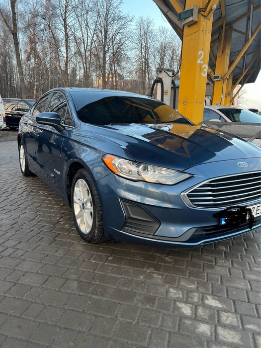 Оренда авто, прокат авто гібрид