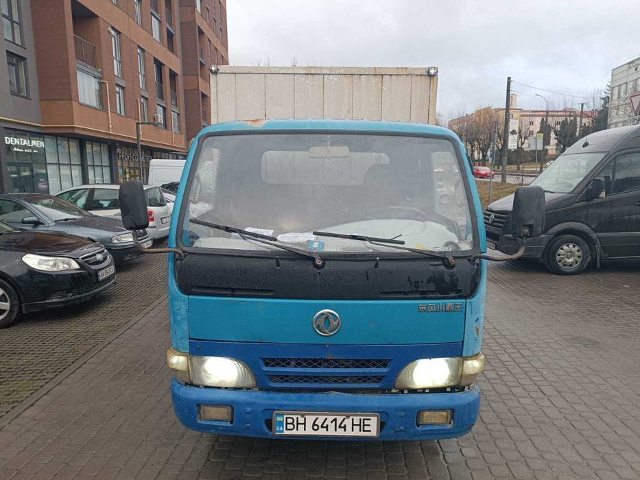 вантажне авто DongFeng2005