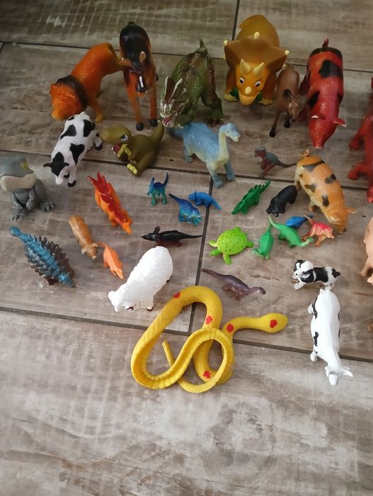 Zwierzęta zwierzątka farma dinozaury