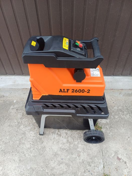 Rozdrabniacz do gałęzi elektryczny