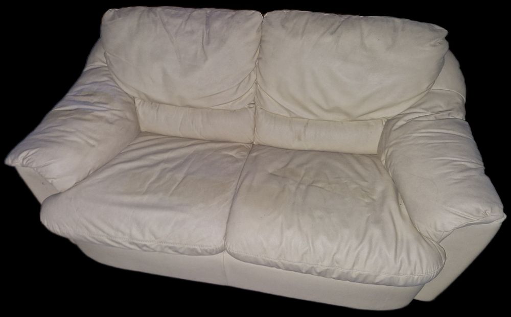 Sofá 2 lugares pele amarelo