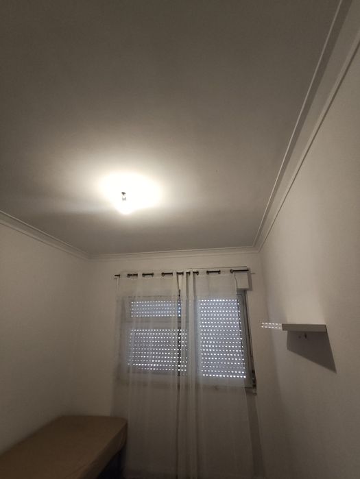 Quarto para arrendar