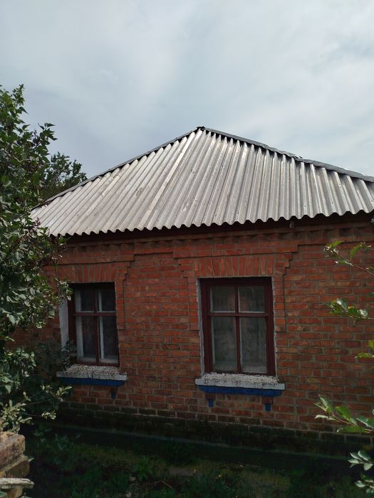 Продам будинок в затишному тихому селi