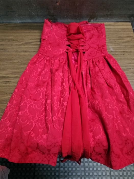 Vestido novo com etiqueta
