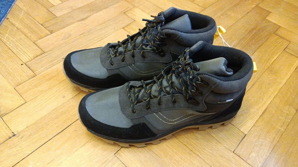 Męskie buty trapery rozm. 44 - 29 cm.  nowe z metką