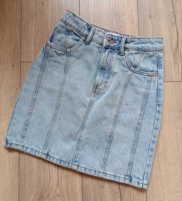Reserved klasyczna jeansowa spódnica - rozm. 34, nowa bez metki
