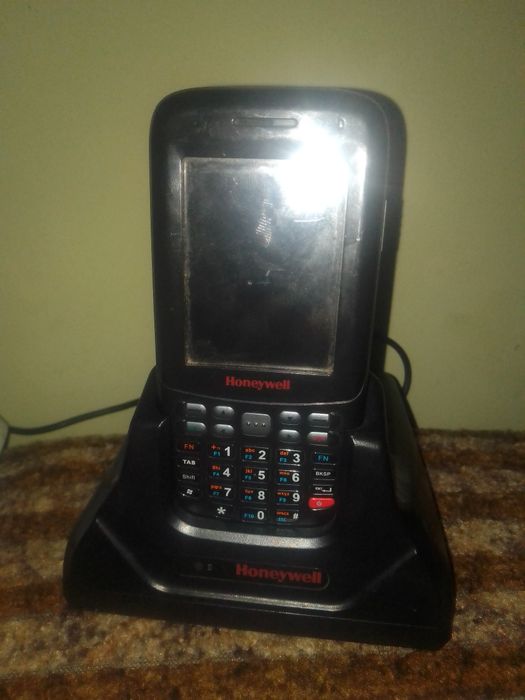 Терминал сбора данных Honeywell Dolphin 6000