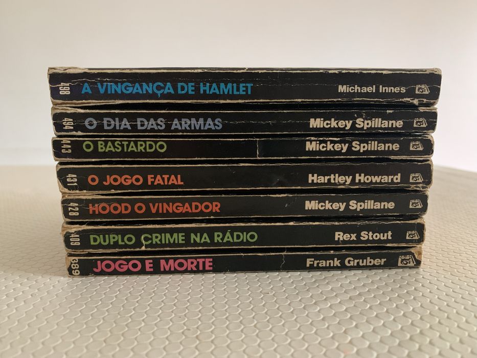 livros policiais antigos
