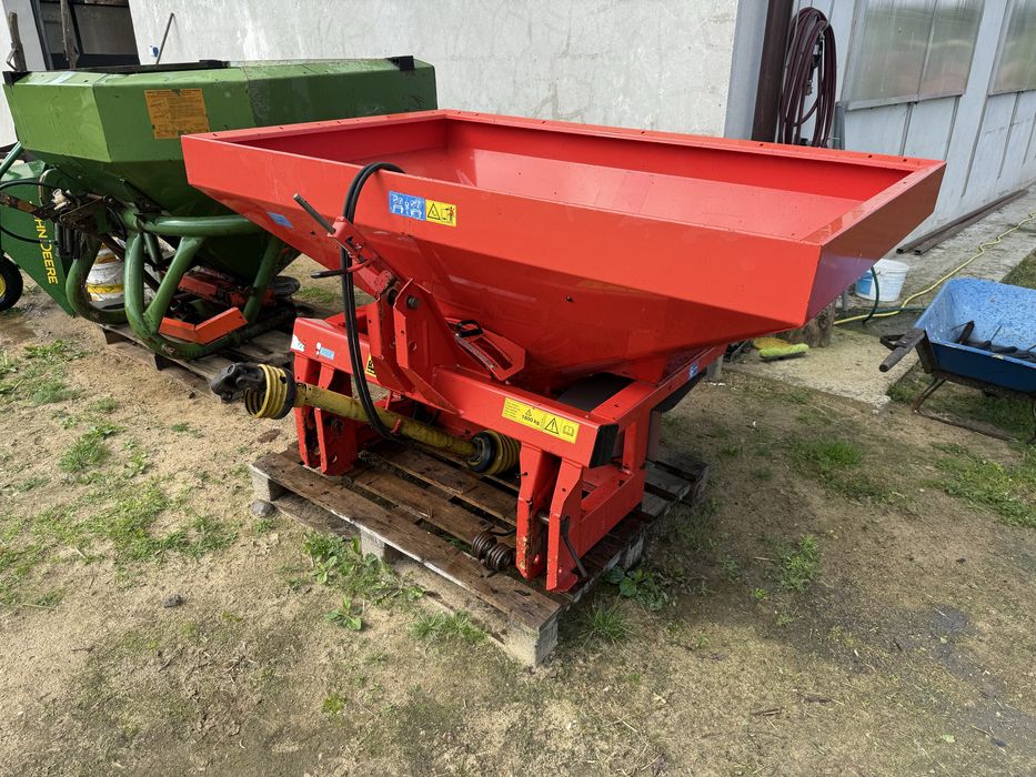 Rozsiewacz RAUCH MDS 932 M Select. Super stan ! (Kuhn)
