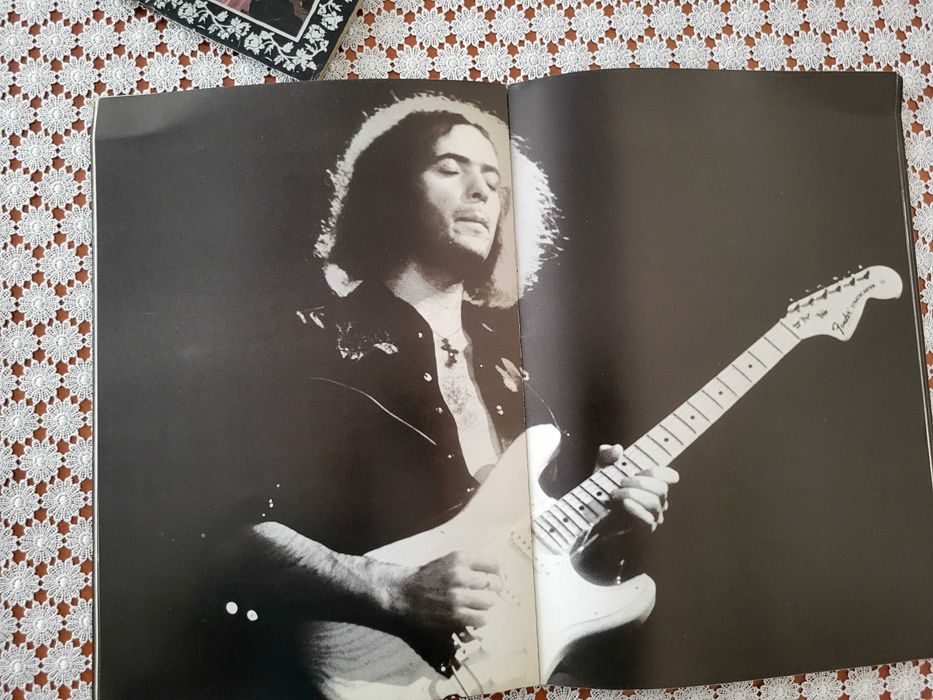 Rainbow dwa Tour Books