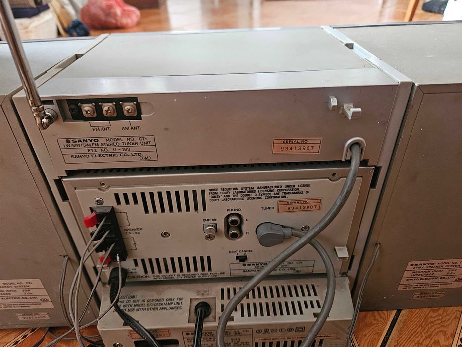 Radiomagnetofon Sanyo