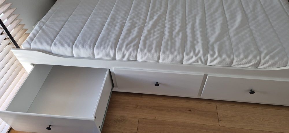 Łóżko HEMNES IKEA 80x200 z materacem + 3 szuflady – białe