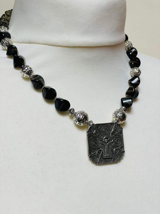 Намисто з срібною зґардою