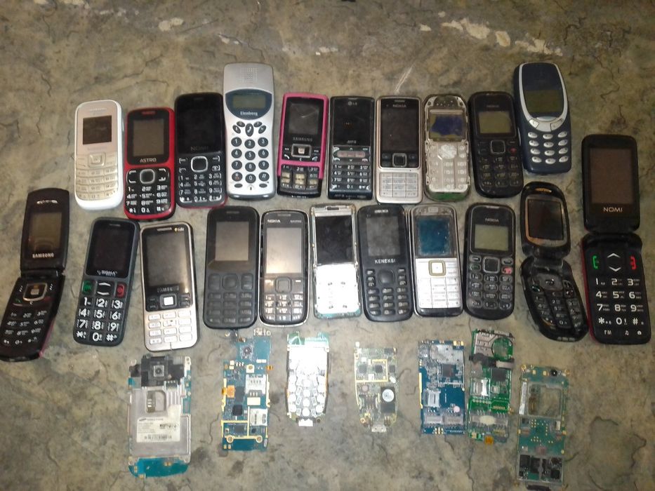 Продам мобильные телефоны пишите отвечаю на все вопросы