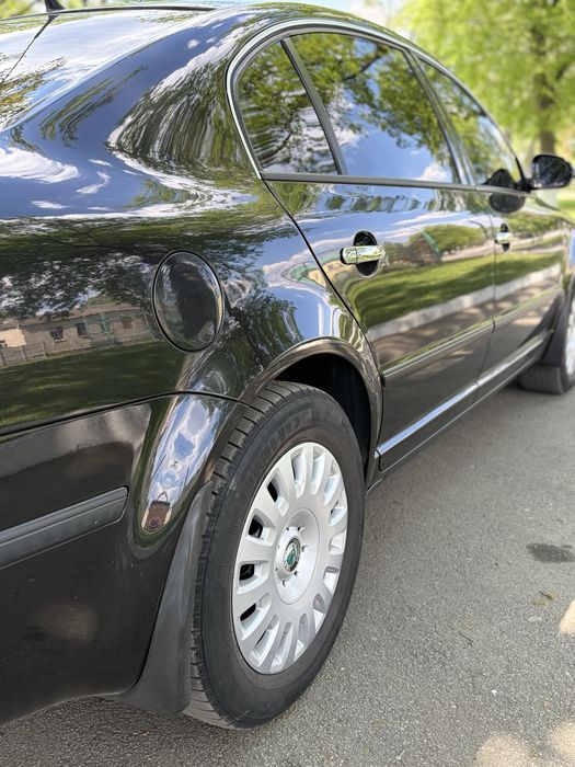 Skoda Superb 1.8