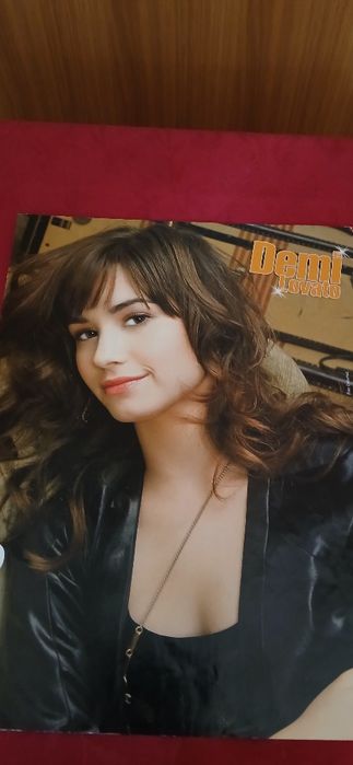 Poster Demi Lovato, novo