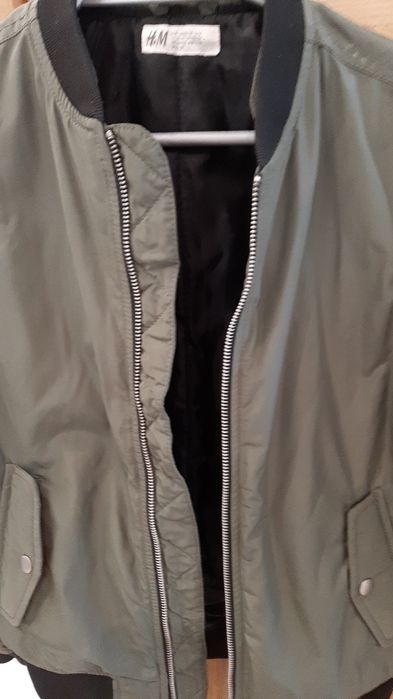 Kurtka bomberka H&M 146/152 STAN IDEALNY zielona 10-12 lat jesień