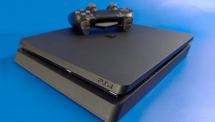 PlayStation 4 slim 1TB