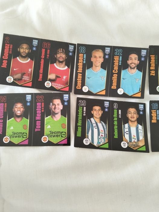 Cartas colecionáveis FIFA 365