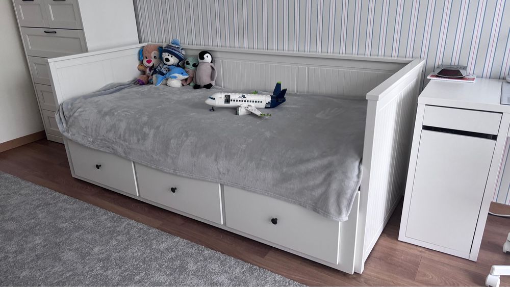 Cama de criança  + colchao novo 100x200  + secretaria