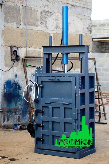 Прес пакетерувальний для ПЕТ, картону, макулатури