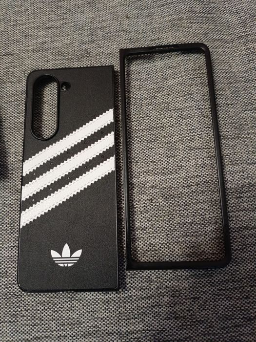 Etui adidas Fold 5