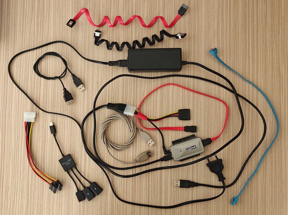 Адаптер STLab USB 2.0 - IDE/SATA/PATA з блоком живлення (U-390) + USB hub та додаткові кабелі