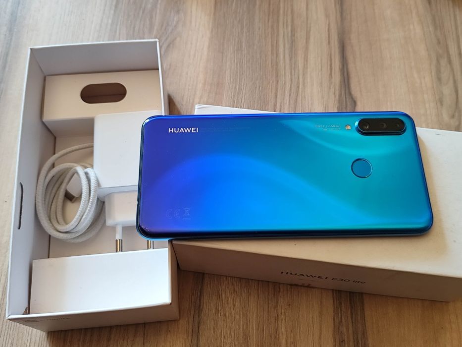 Prawie jak nowy Huawei P30 lite 4gb/128gb ekran jak nowy bez rys, folia na ekranie, bateria około 3 dni