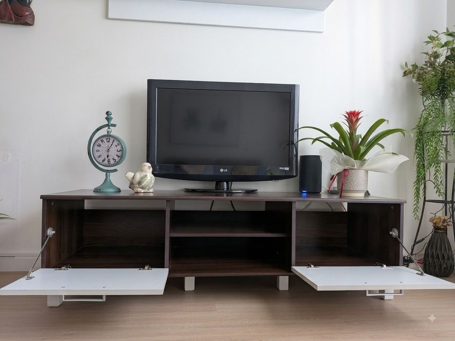 Conjunto de Sala (Móvel TV + Vitrine + Aparador) - Como novos