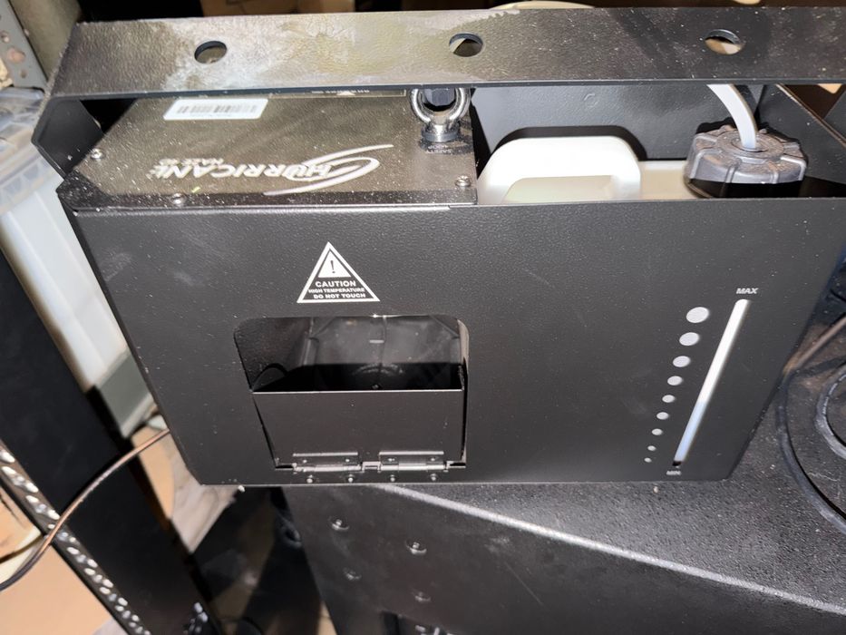 Wytwornica dymu  Chauvet DJ Hurricane Haze 4D