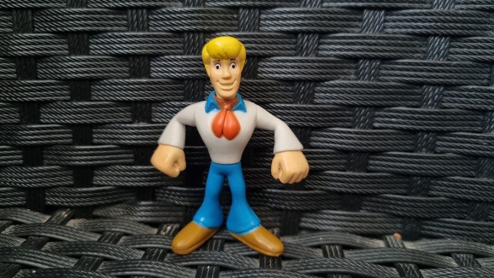 Figurka gumowa Scooby-Doo Fred