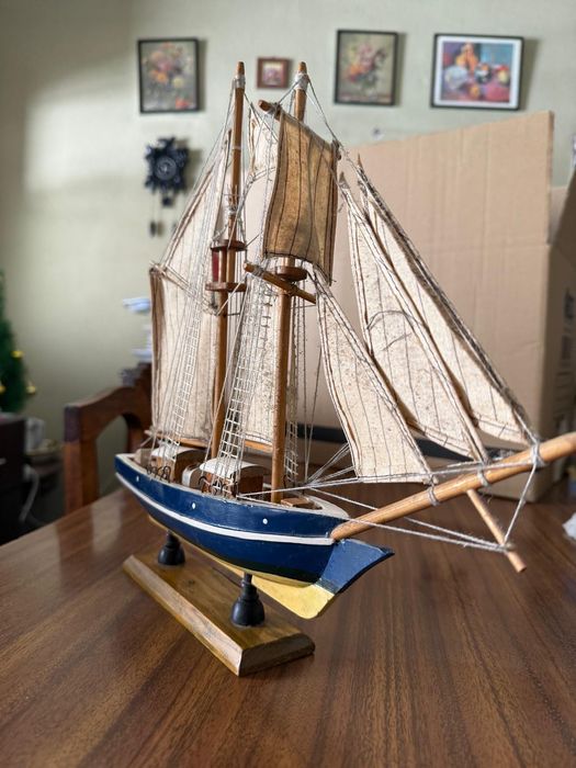 Barcos de coleção em bom estado