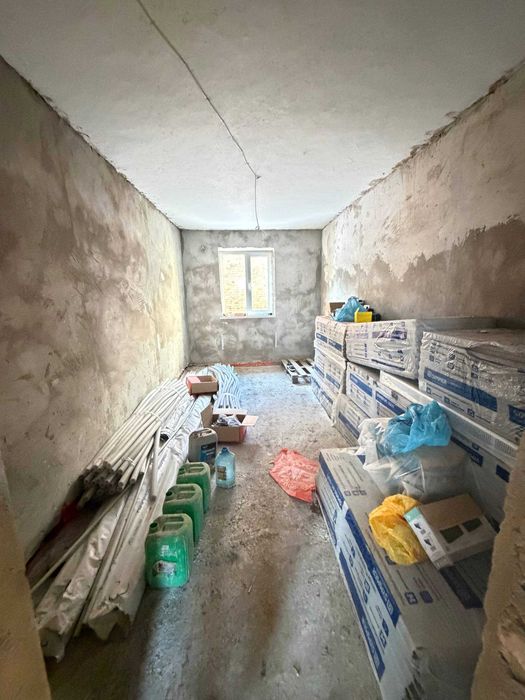 Терміновий продаж приватного будинку з комунікаціями , 2х до зупинки