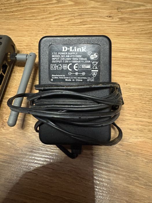 D-Link model DI-524