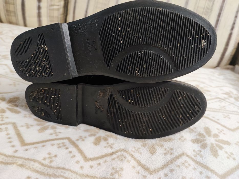 Продам резиновые сапоги