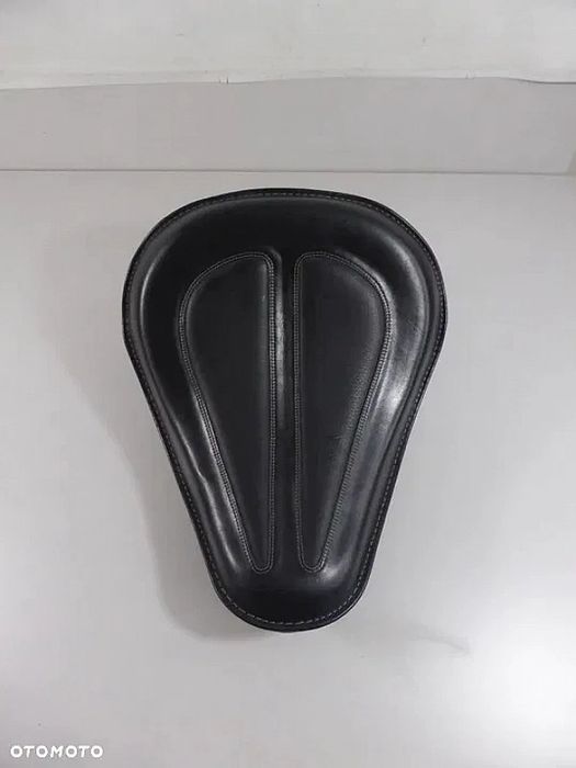 Siedzenie solo Harley Davidson softail Dyna  Cross Bones H619