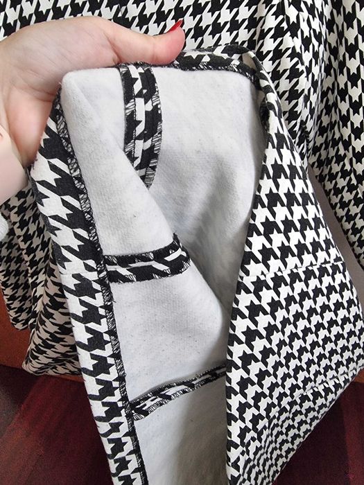 Vestido com padrão branco e preto Zara, tamanho L