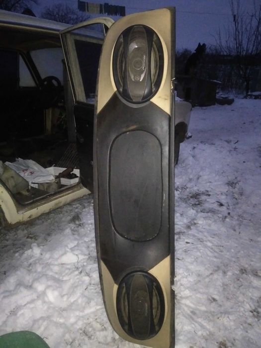 Полка з динаміками ваз-2101-07