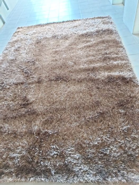 85-Carpete de 2 por 2,90 castanha