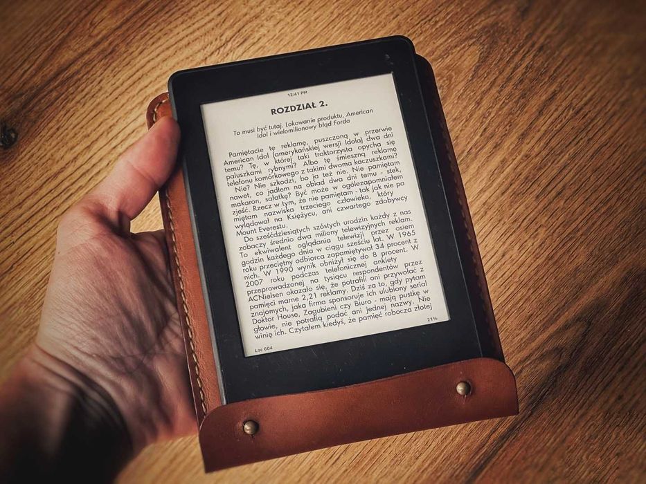Ekskluzywne etui skórzane Kindle – ręcznie szyte, trwałe i stylowe