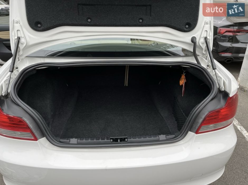 BMW 1 Series 2011 VIN WBAUP9C57BVL90834 фото оголошення 3 з 24