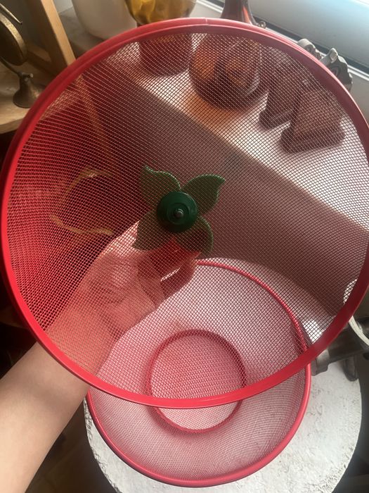 Cesta de Frutas em forma de Maçã