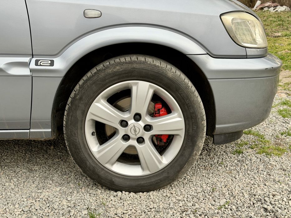 Opel Zafira 2004 рік 1,6 бенз 7 - місна