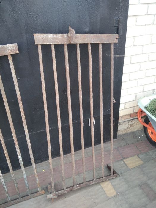 Вольєр для собаки  або Оградка на свинарник, клітка , клітка для свине