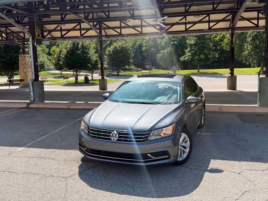 Volkswagen Passat      2018